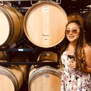 Meet your posher Katelyn